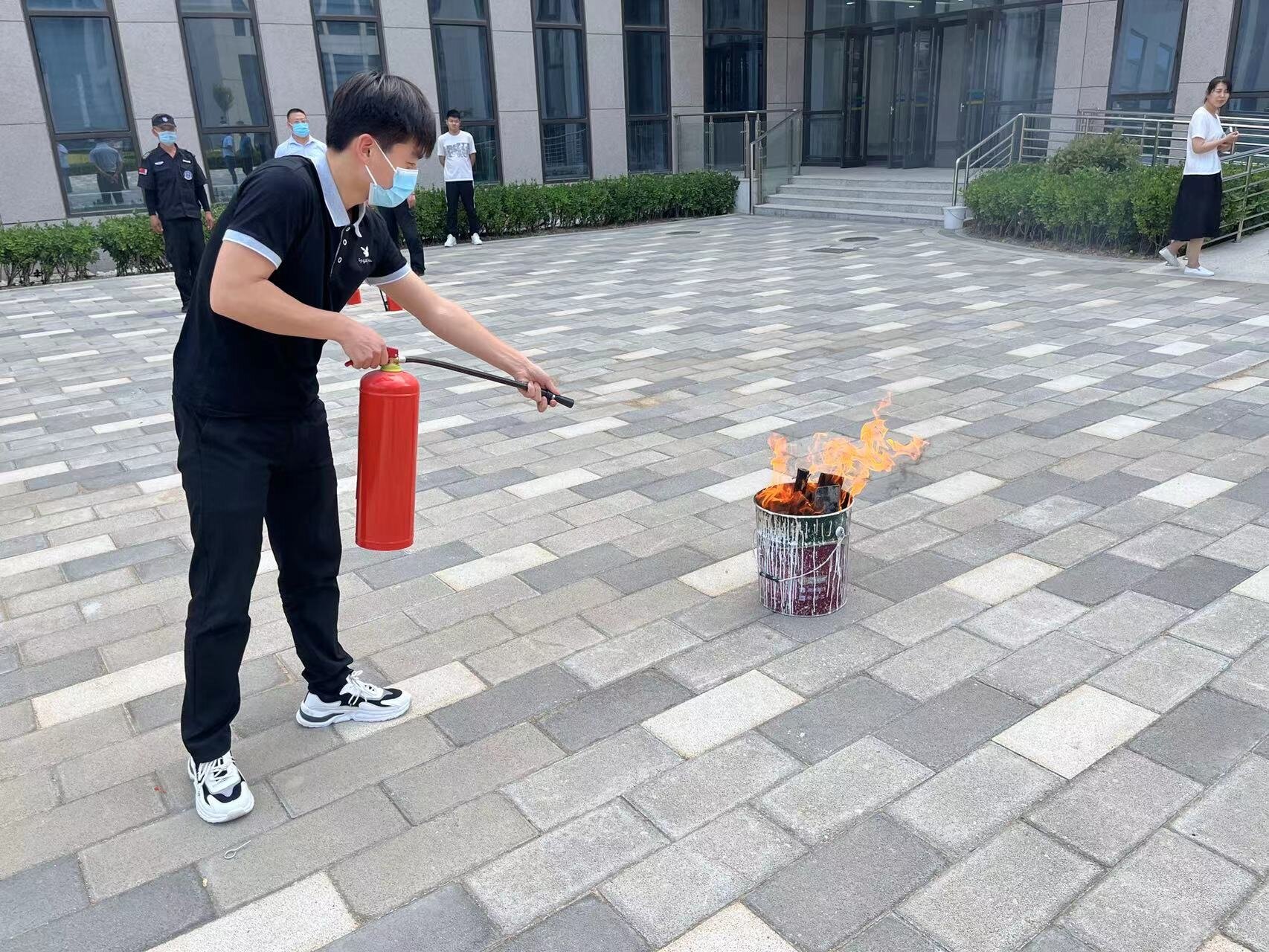 消防培訓(xùn)漲知識(shí)，筑牢園區(qū)安全防線
